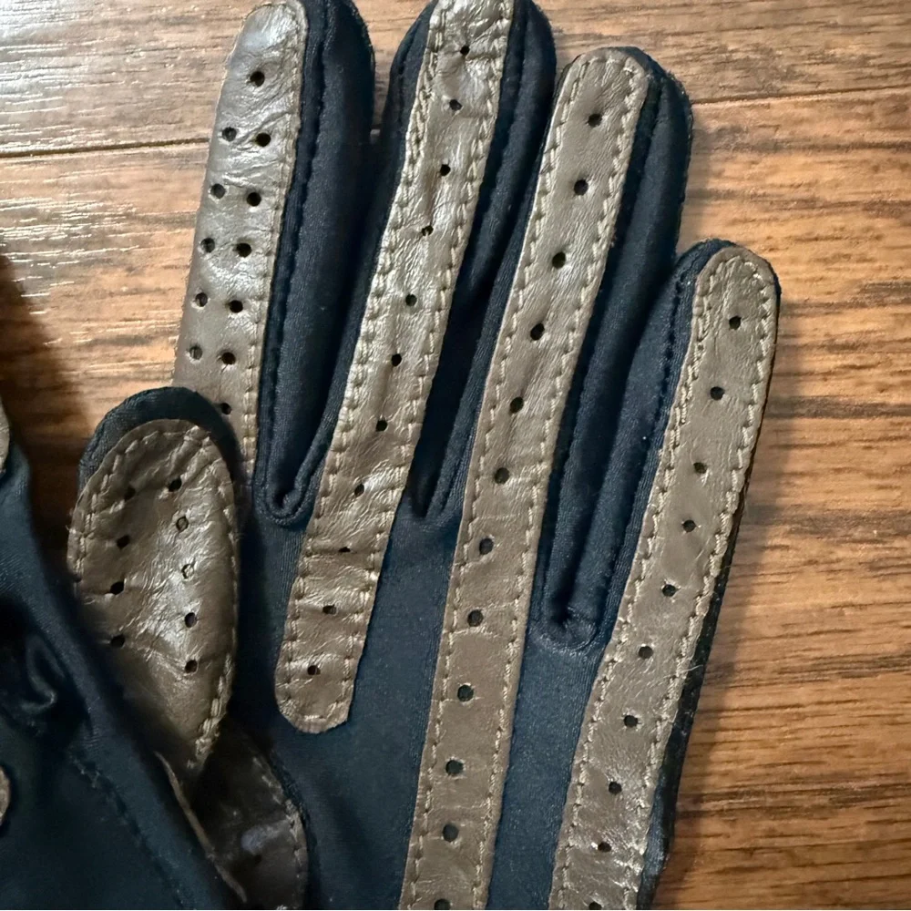 Isotoner Aris Black Mink Gloves One Size New in Box - Picture 6 of 11